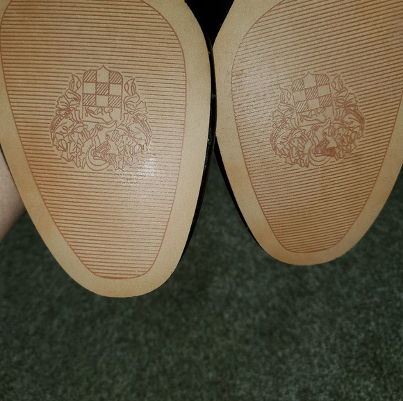 Shoes - Picture 4 of 4